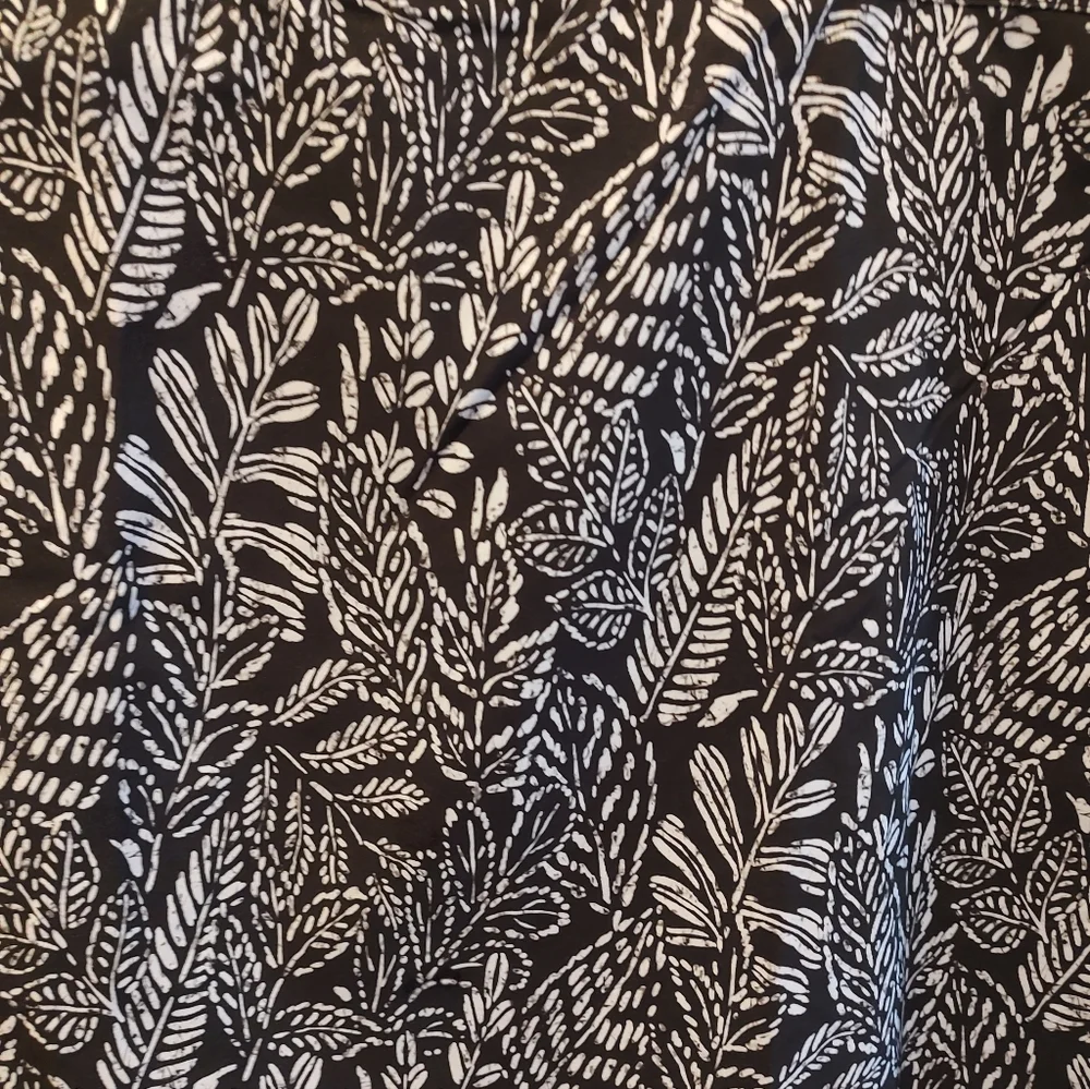 RipSkirt Hawaii Length 2 Wrap Skirt with Pockets Black And White Size XL